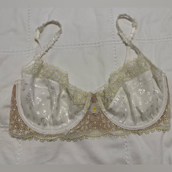 For love and lemons daisy set - Picture 7 of 10